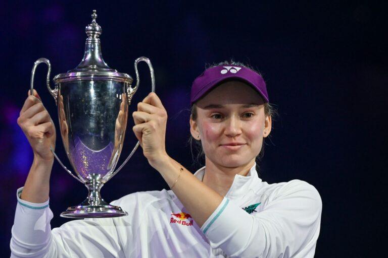 Na zdjęciu Jelena Rybakina, mistrzyni WTA Finals 2025