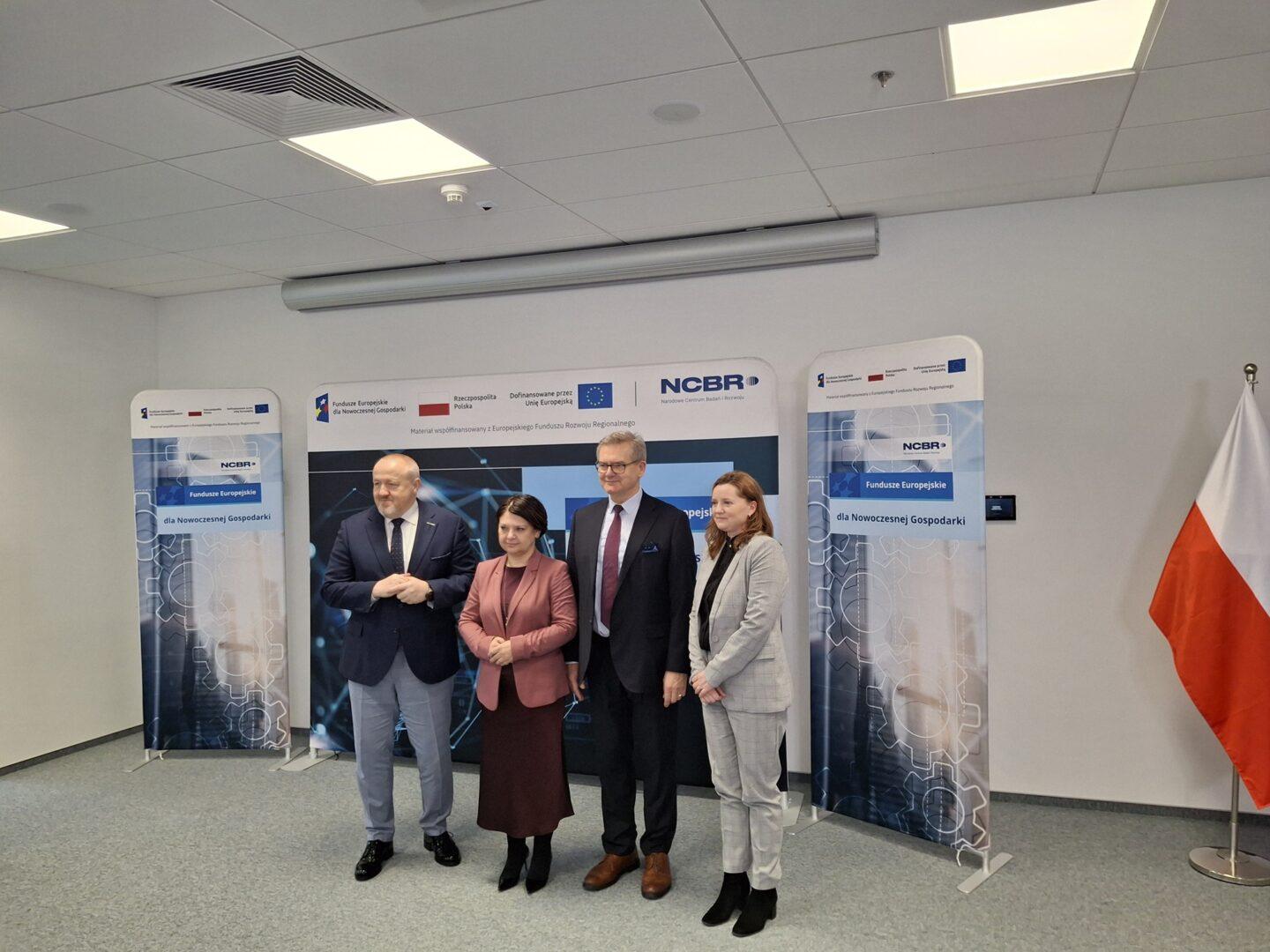 Przedstawiciele NCBR, w tym prof. Jerzy Małachowski (pierwszy z lewej), w czasie ogłoszenia programu Innostarter