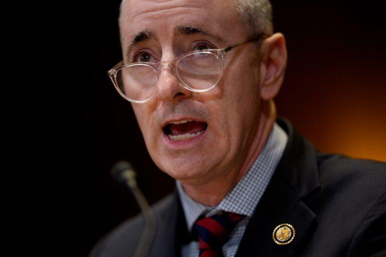 Na zdjęciu kongresmen Brian Fitzpatrick