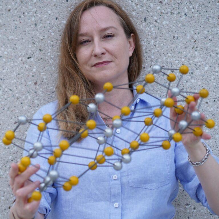 Mogła pojechać wszędzie, a wybrała Polskę. Prof. Dominika Zgid chce tak spłacić dług (WYWIAD)