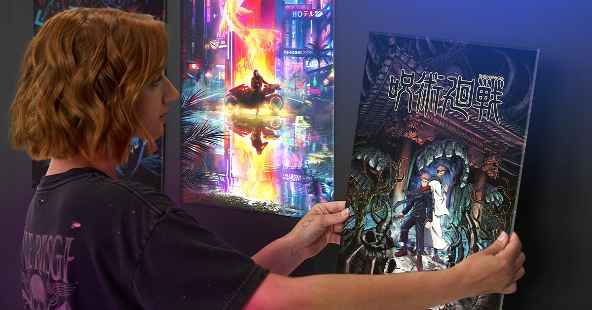 Metalowe plakaty produkowane przez firmę Displate