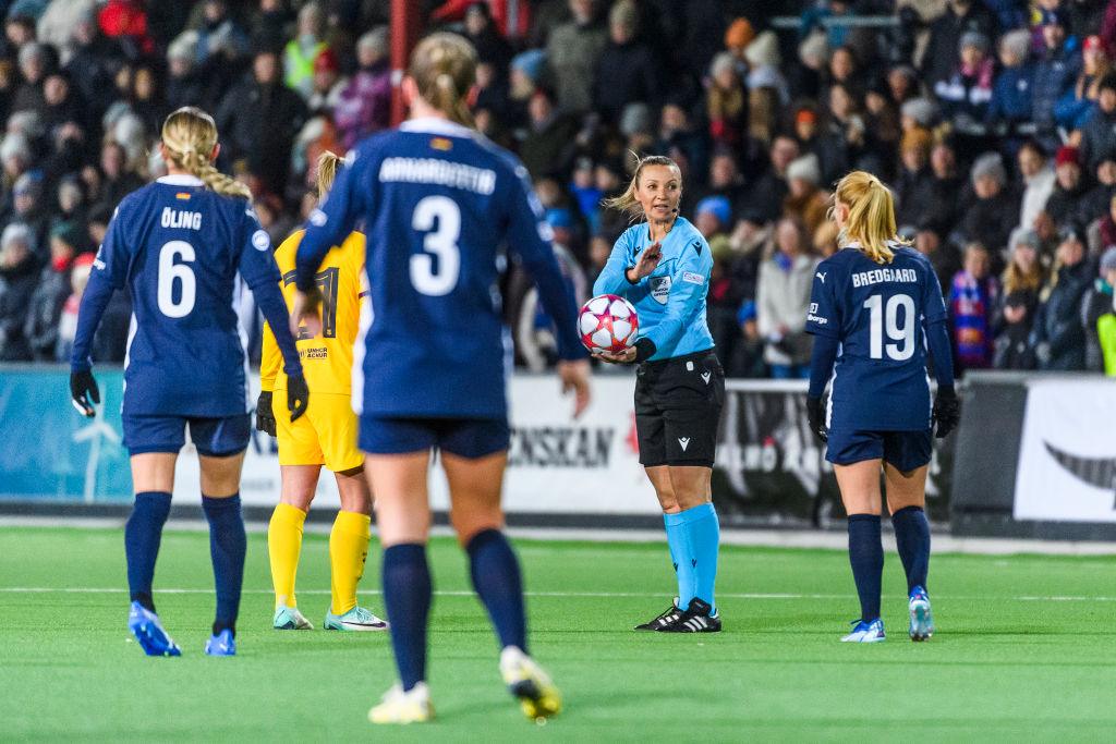 Monika Mularczyk na meczu Ligi Mistrzyń