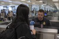 Amerykańska kontrola paszportowa