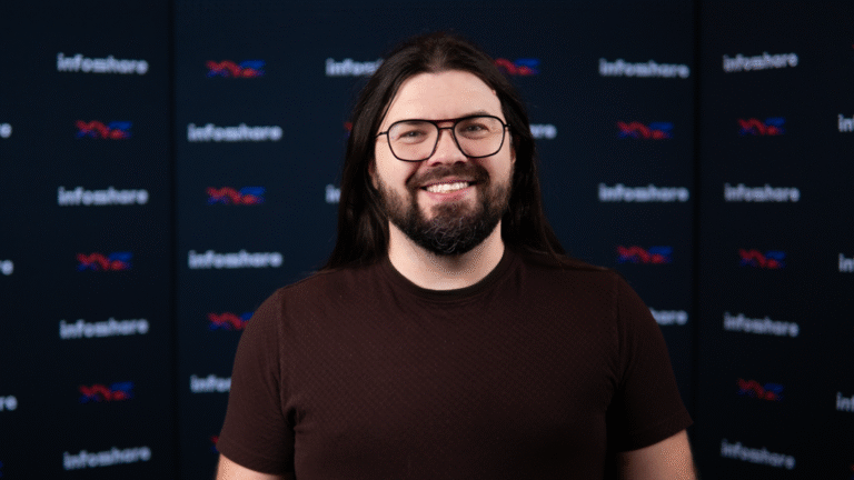 Mateusz Chrobok, uczmnie.pl