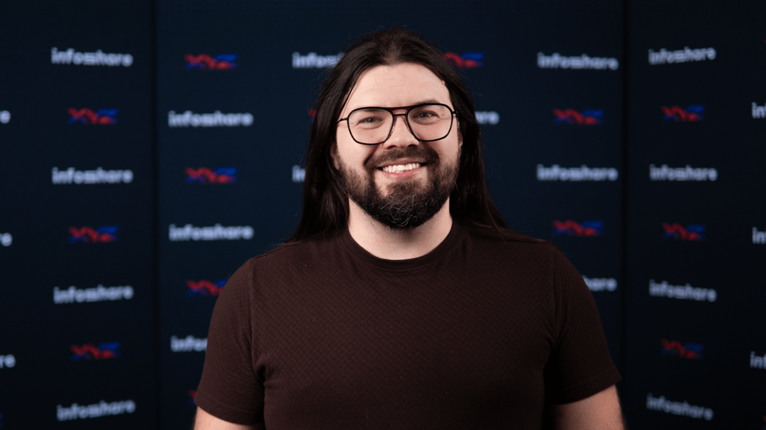 Mateusz Chrobok, uczmnie.pl