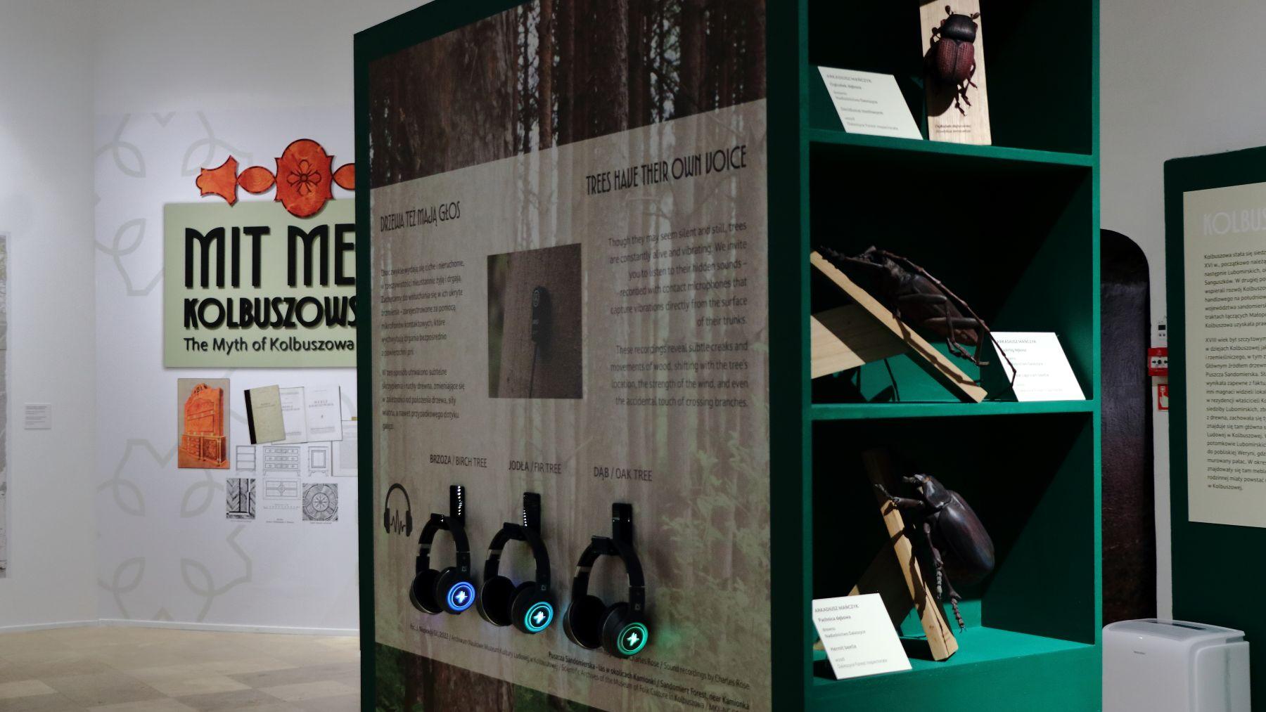 Wystawa "Mit mebli kolbuszowskich" w Zamku Królewskim w Sandomierzu