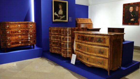 Legenda z forniru czy „meblopolo”?