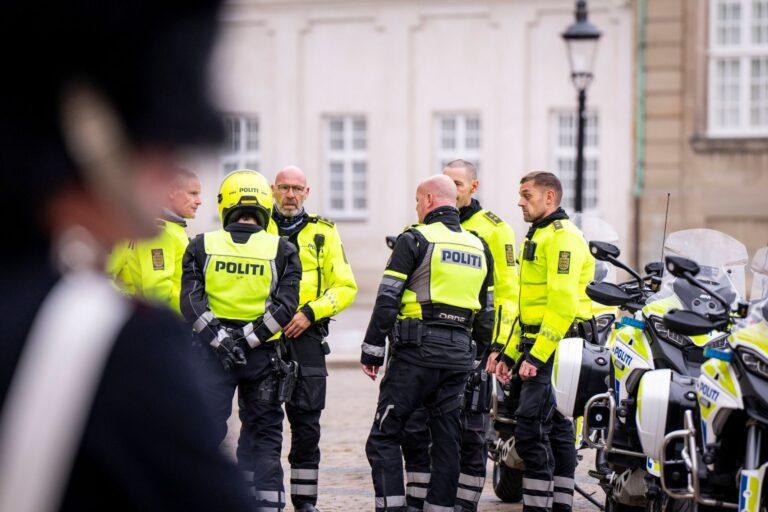 Na zdjęciu: norwescy policjanci