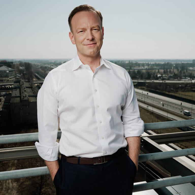 Eurocash z nową strategią. Masowe zwolnienia, głęboka transformacja i rajd po 15 tys. niezależnych sklepów