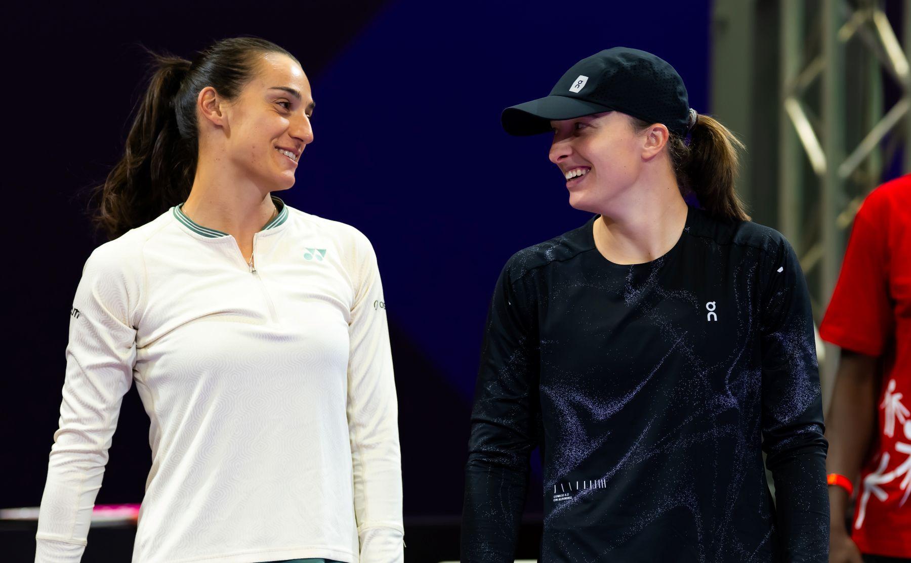 Caroline Garcia i Iga Świątek, rywalki na korcie i koleżanki poza nim