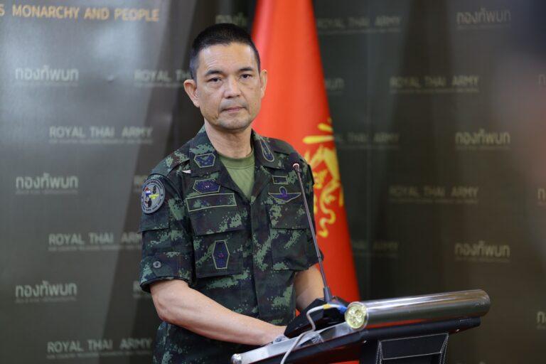 Na zdjęciu: rzecznik tajlandzkiej armii generał Winthai Suvaree