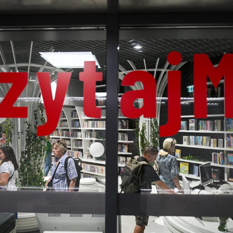 Ile pisarze dostaną za wypożyczenia ich książek w bibliotekach? Rekordziści zarobią prawie 43 tys. zł