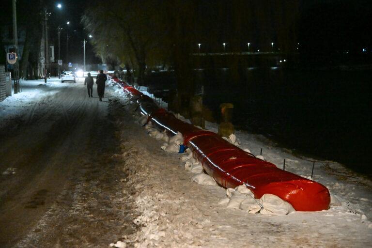 Blokady przeciwpowodziowe wzdłuż rzeki Elbląg w Elblągu