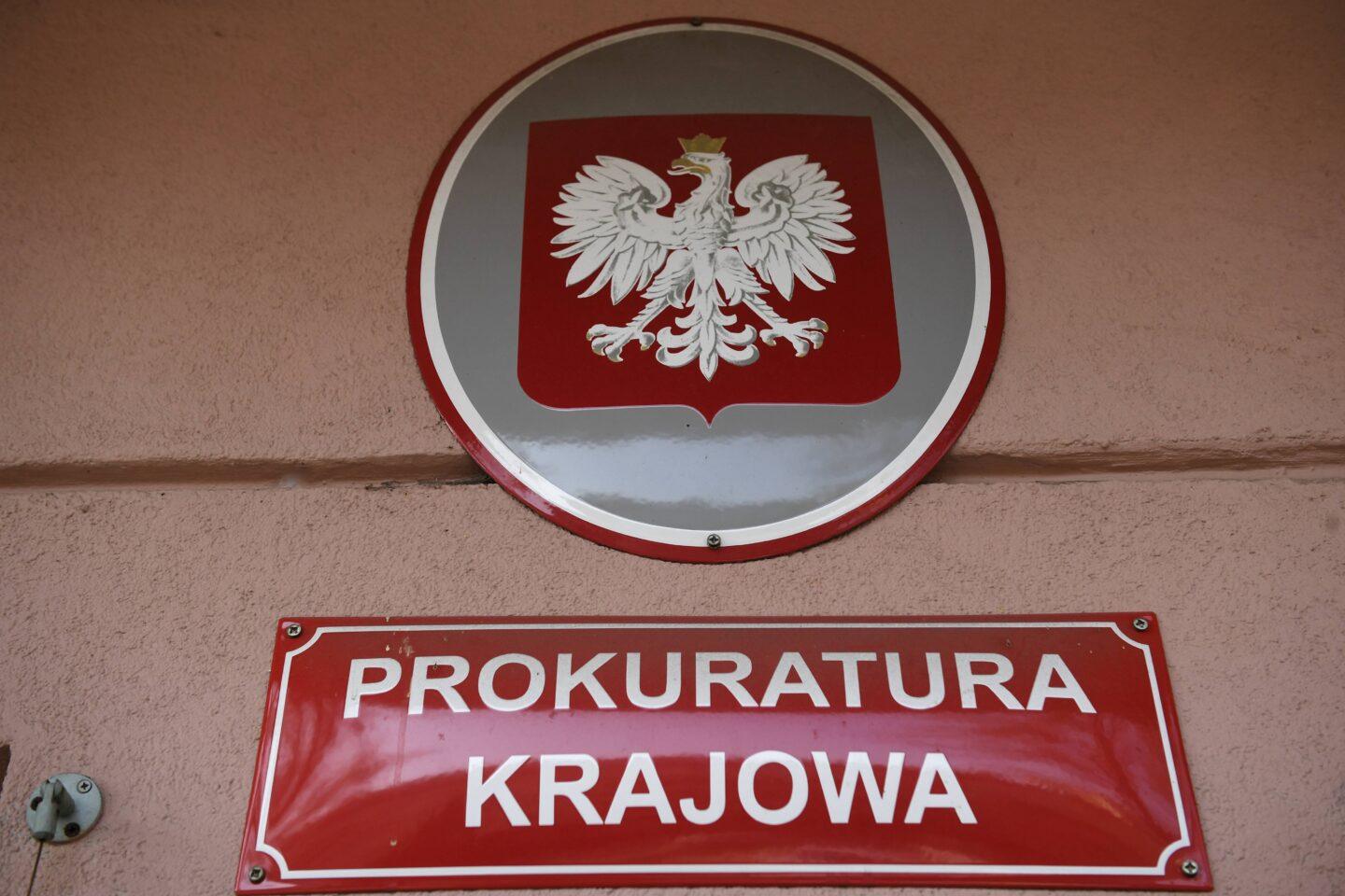 Tablica na gmachu Prokuratury Krajowej