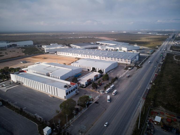 Zakład produkcyjny z lotu ptaka