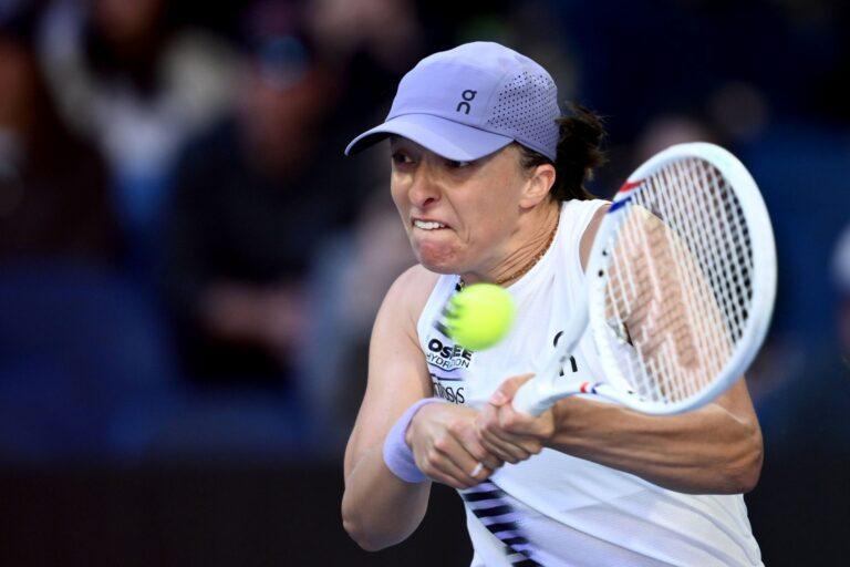 Iga Świątek na korcie