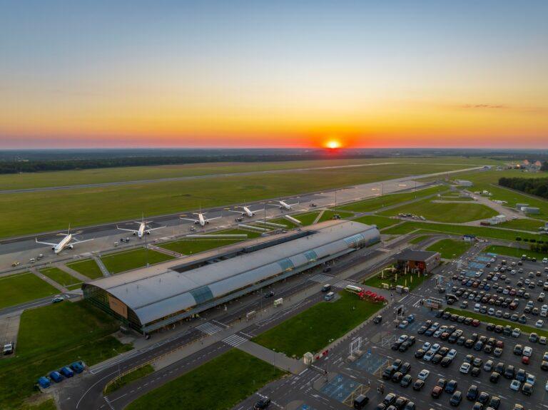 Lotnisko Warszawa-Modlin