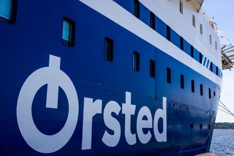 Statek instalacyjny Orsted w Rhode Island