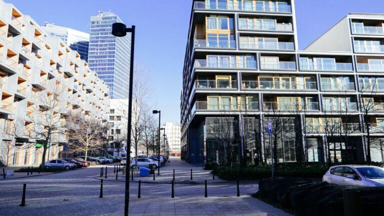 Na zdjęciu osiedle w dzielnicy Wola w Warszawie