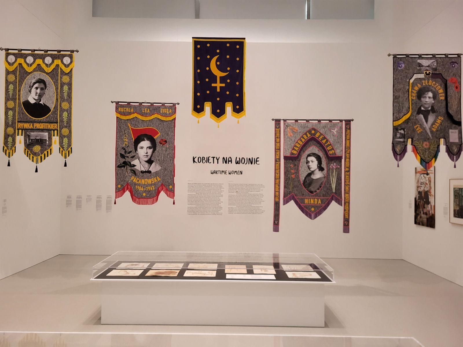 Wystawy kobiece w Muzeum Sztuki Nowoczesnej