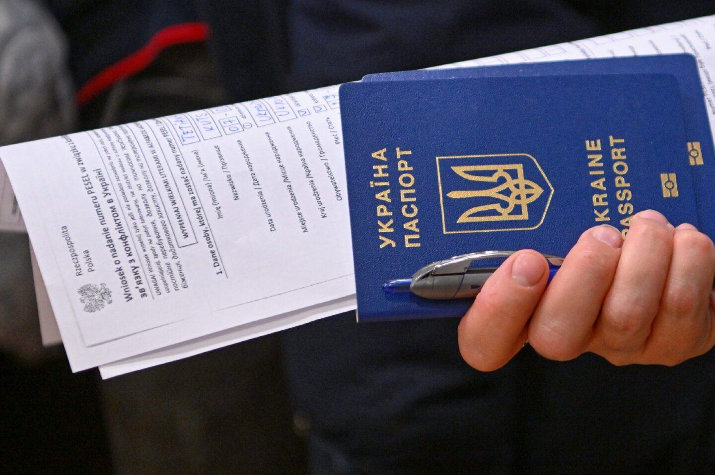 Paszport ukraiński, dokumenty uchodźców z Ukrainy