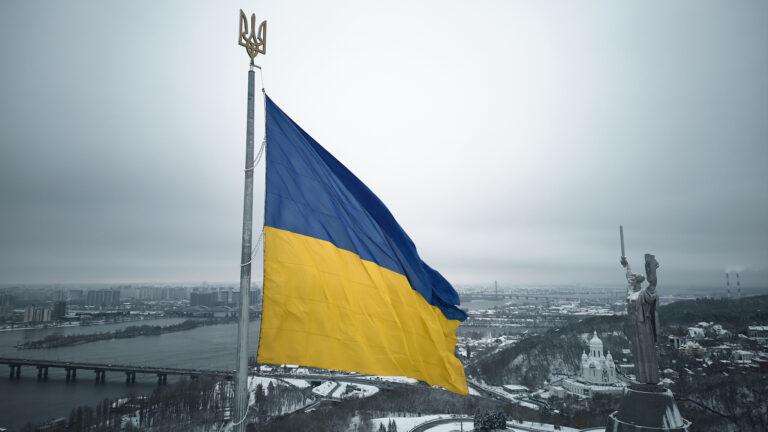 Ukraińska flaga nad Kijowem