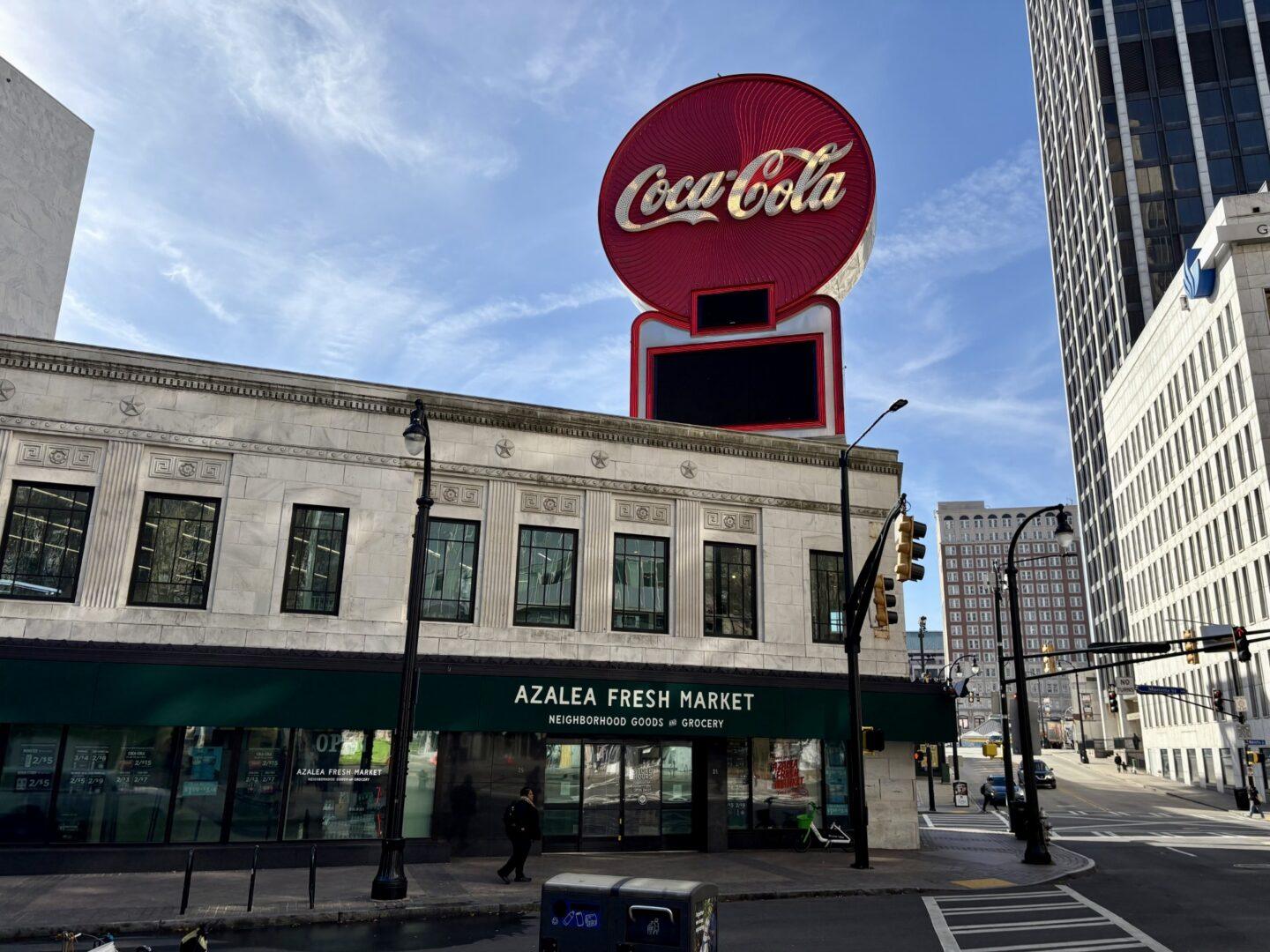 Budynek, w którym znajduje się pierwszy rządowy supermarket w USA.