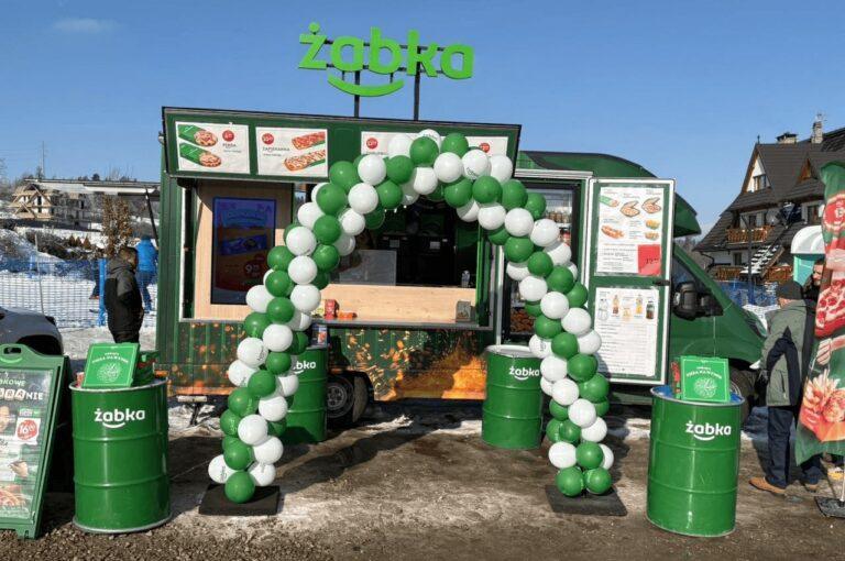 Food truck Żabki na Podhalu