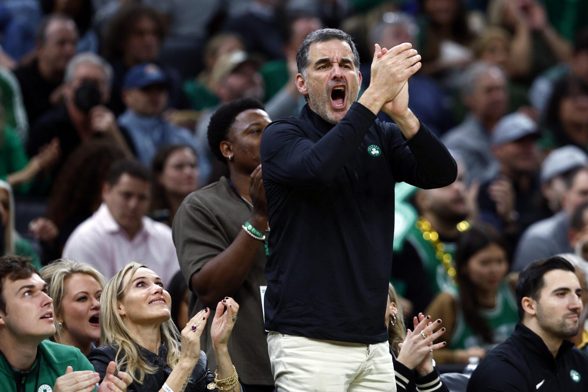 Bill Chisholm dopingujący Boston Celtics