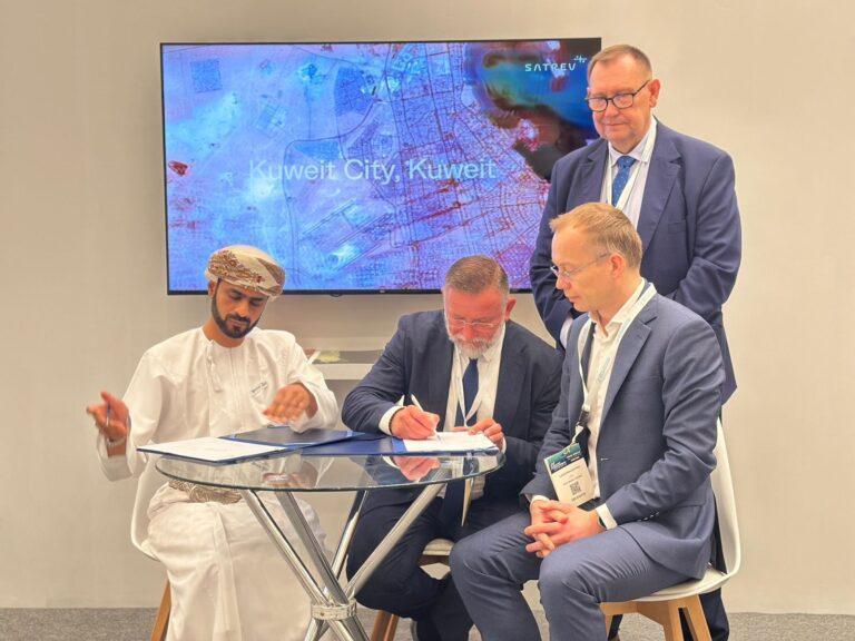 ETCO i SatRev podpisują umowę