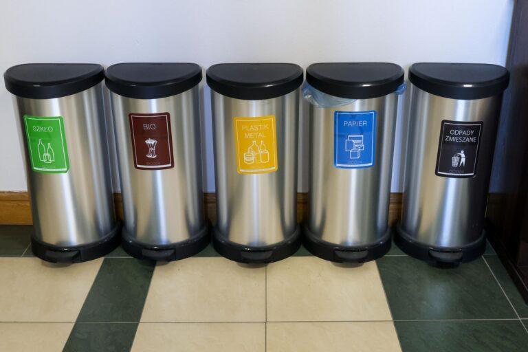 Pojemniki do segregacji odpadów
