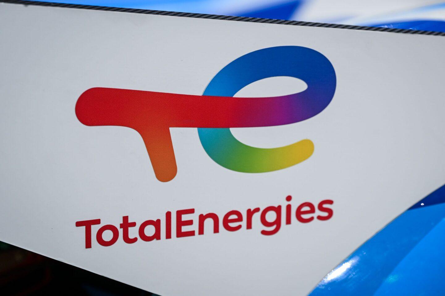 Logo koncernu TotalEnergies