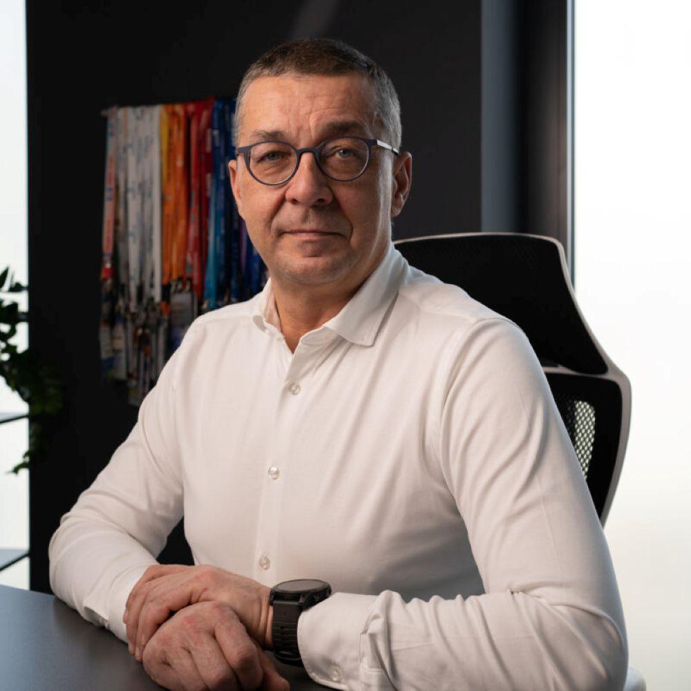 Dr Andrzej Mioduszewski, ortopeda z kliniki Ortopedika