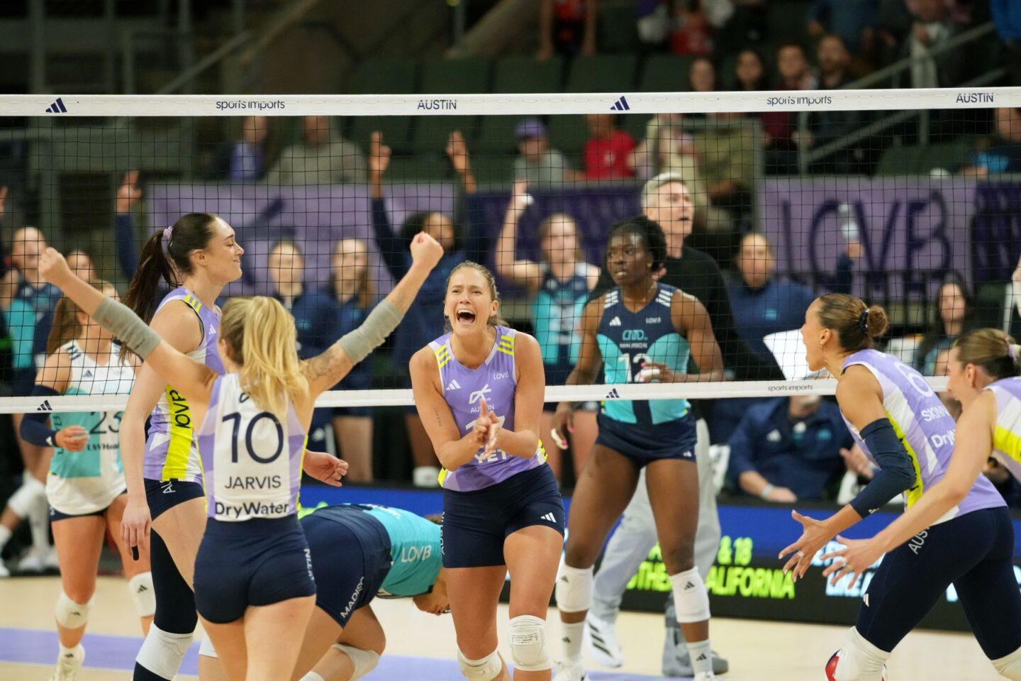 Mecz siatkarski w amerykańskiej lidze LOVB