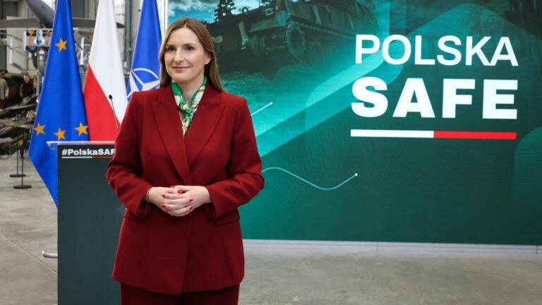 Pełnomocnik rządu Magdalena Sobkowiak-Czarnecka w trakcie konferencji poświęconej programowi SAF