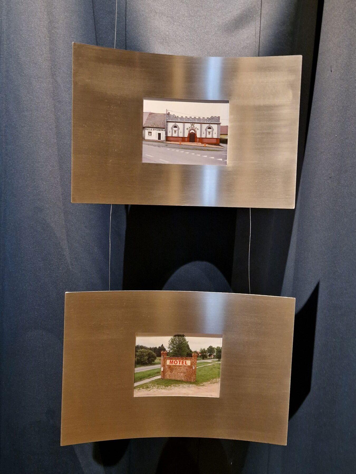 wystawa Kuby Snopka „Ostatni zamek” prezentowanej w Zamku Królewskim w Warszawie.