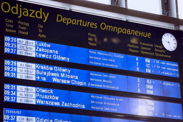 Rozkład jazdy na dworcu