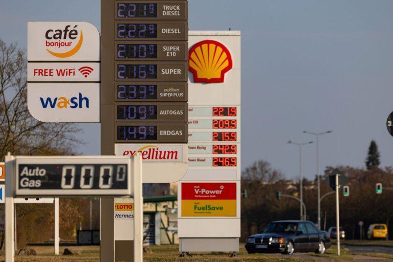 Stacja benzynowa Shell w Niemczech