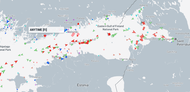 Zrzut ekrany z aplikacji śledzącej ruch statków. Zatoka Fińska.