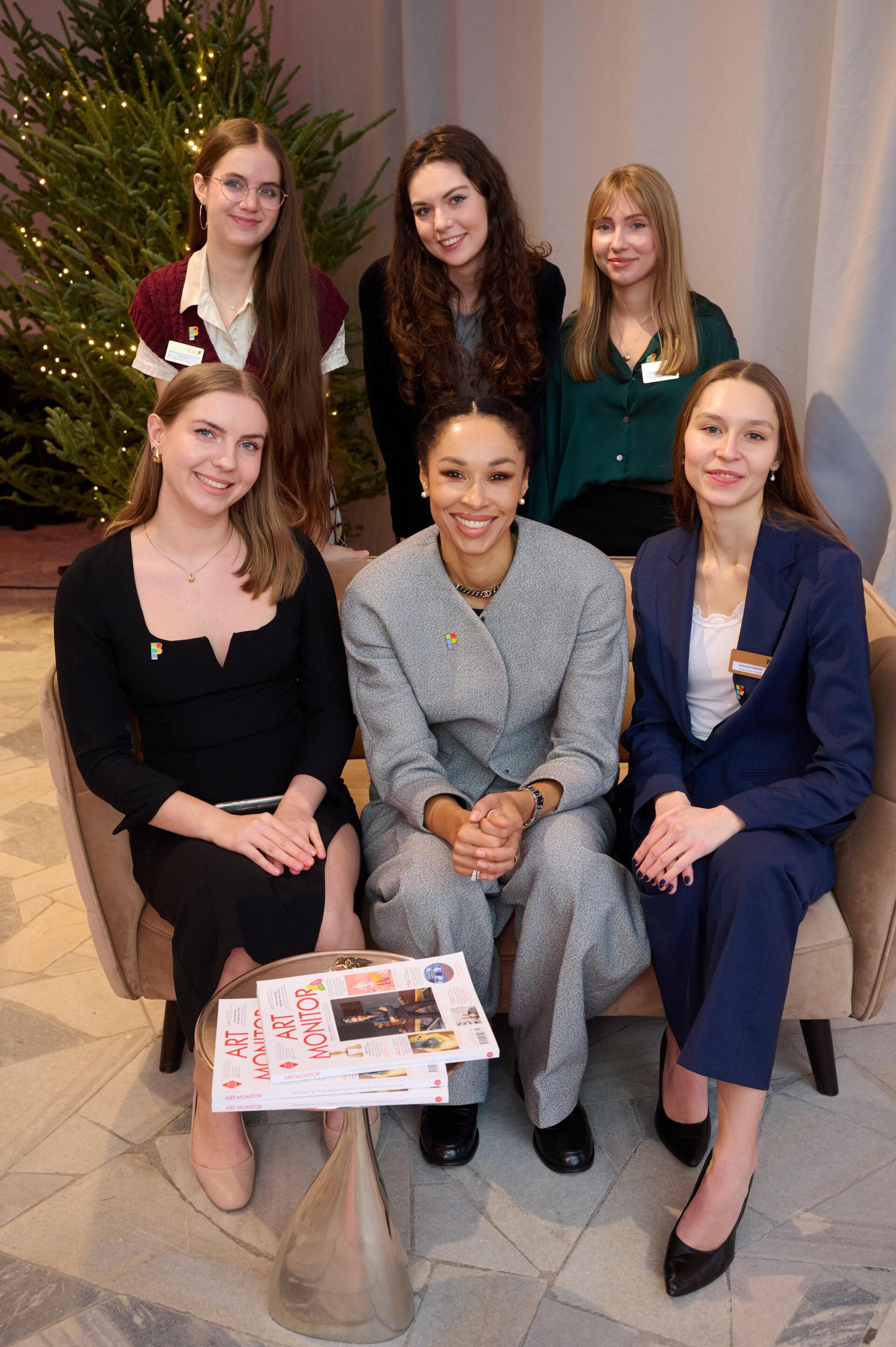 Omenaa Mensah i stypendystki Rafał Brzoska Foundation