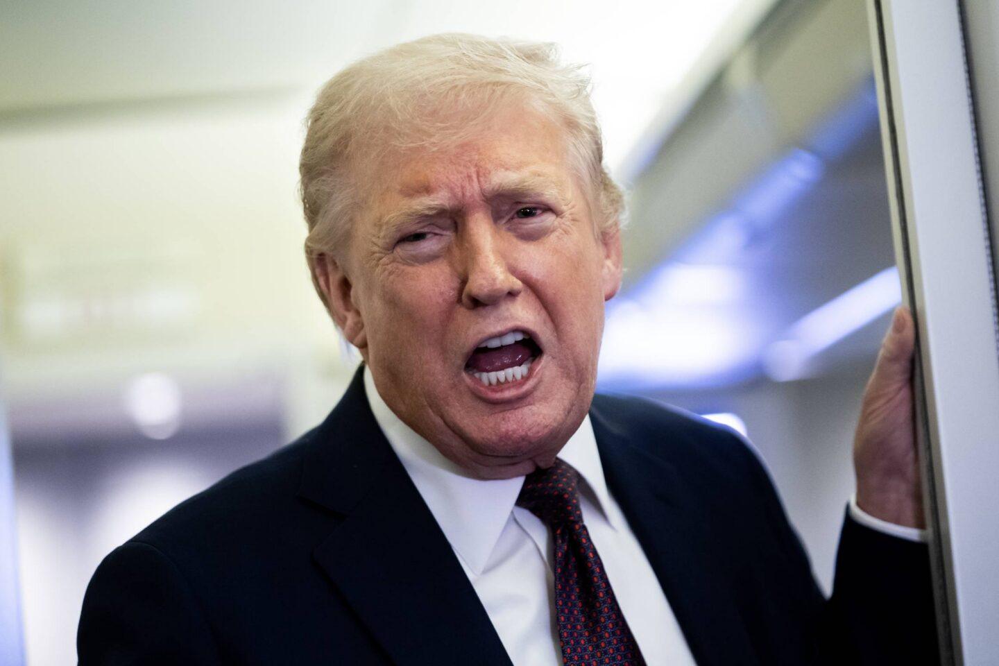 Prezydent USA Donald Trump na pokładzie Air Force One