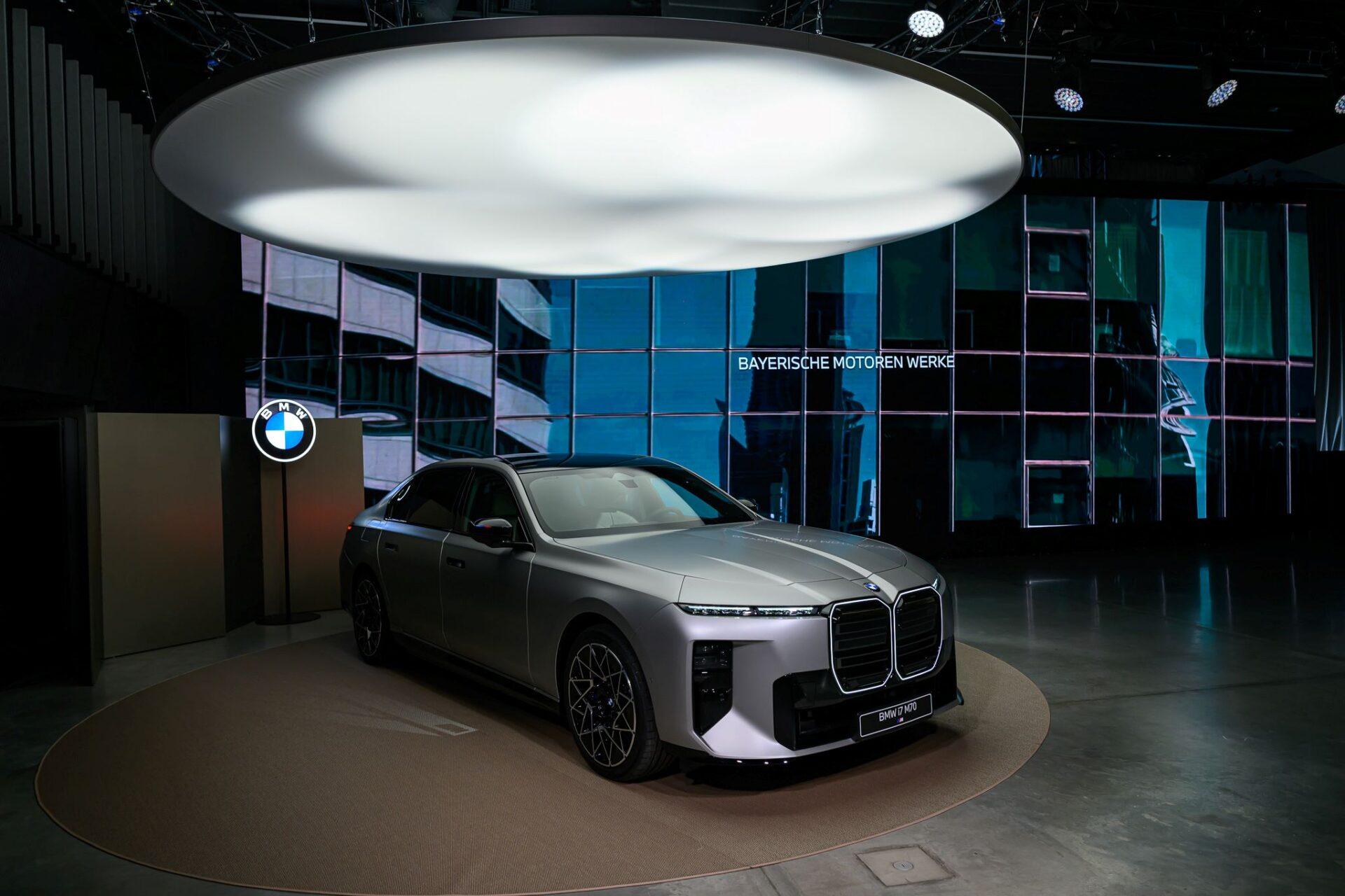 Premiera BMW serii 7