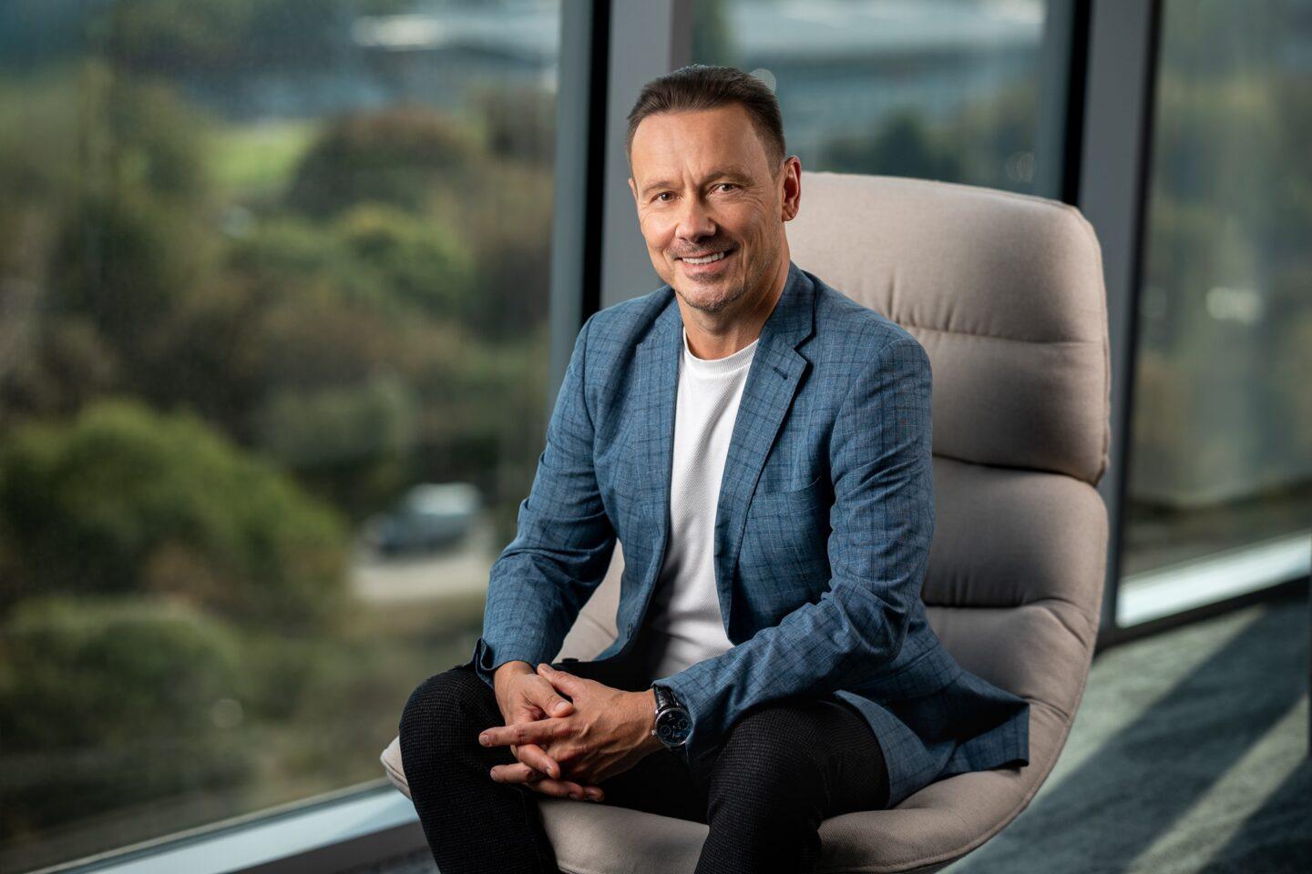 Dariusz Piotrowski, dyrektor generalny Dell Technologies Polska przestrzega firmy przed sporymi podwyżkami sprzętu. Przyczyną są braki w waflach krzemowych