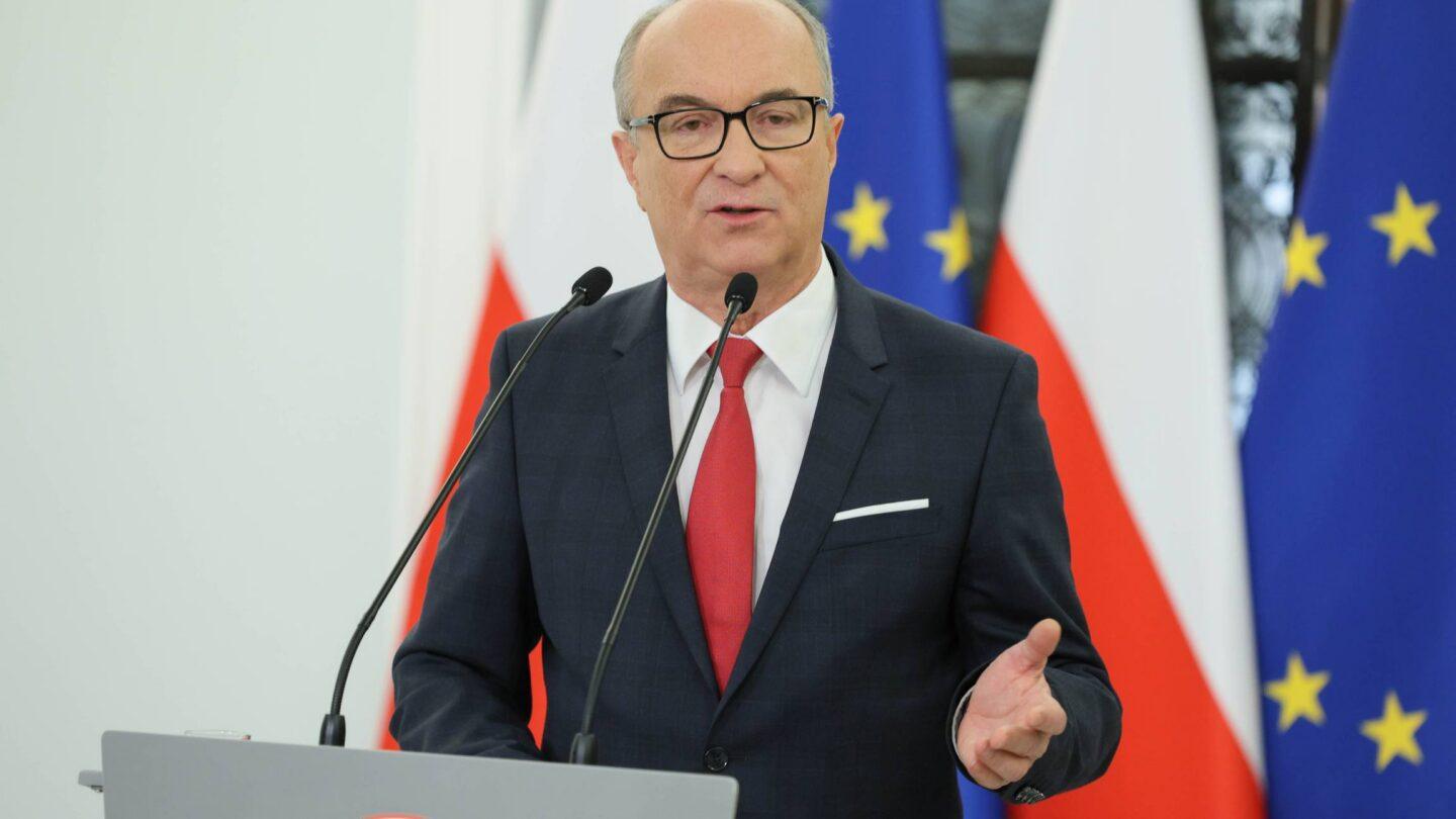 Marszałek sejmu Włodzimierz Czarzasty podczas konferencji prasowej w Sejmie
