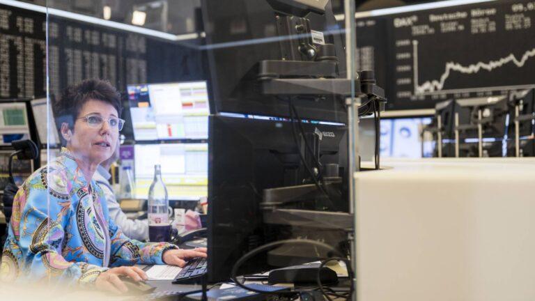 Maklerka na parkiecie giełdy we Frankfurcie