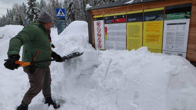 Wysoka pokrywa śnieżna w Tatrach
