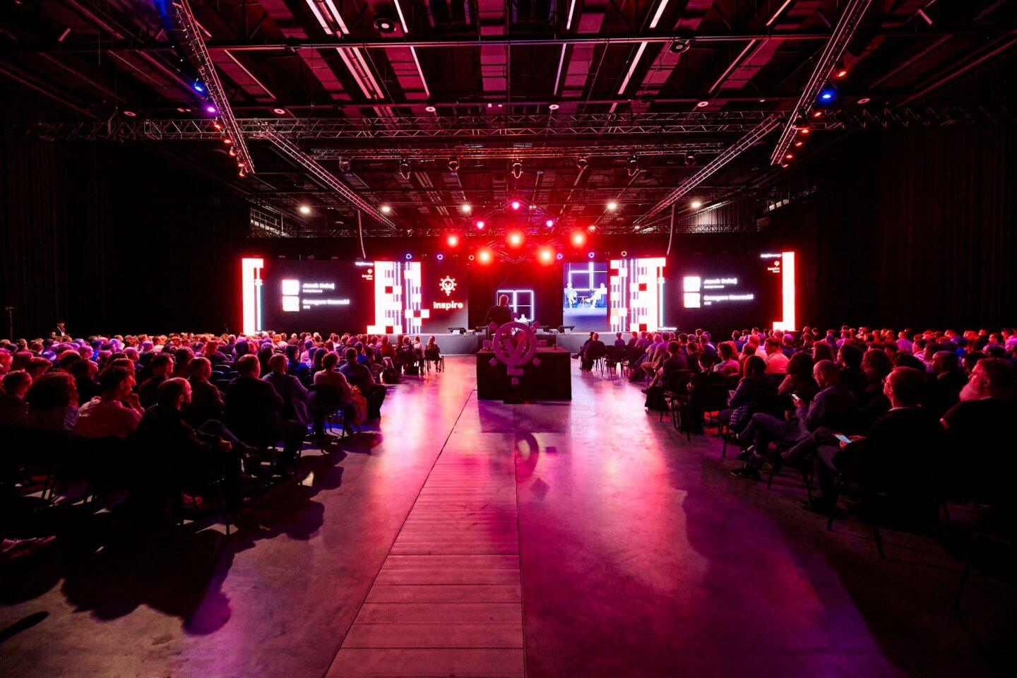 Infoshare 2026. Rozmawia Jacek Dukaj i Grzegorz Nawacki