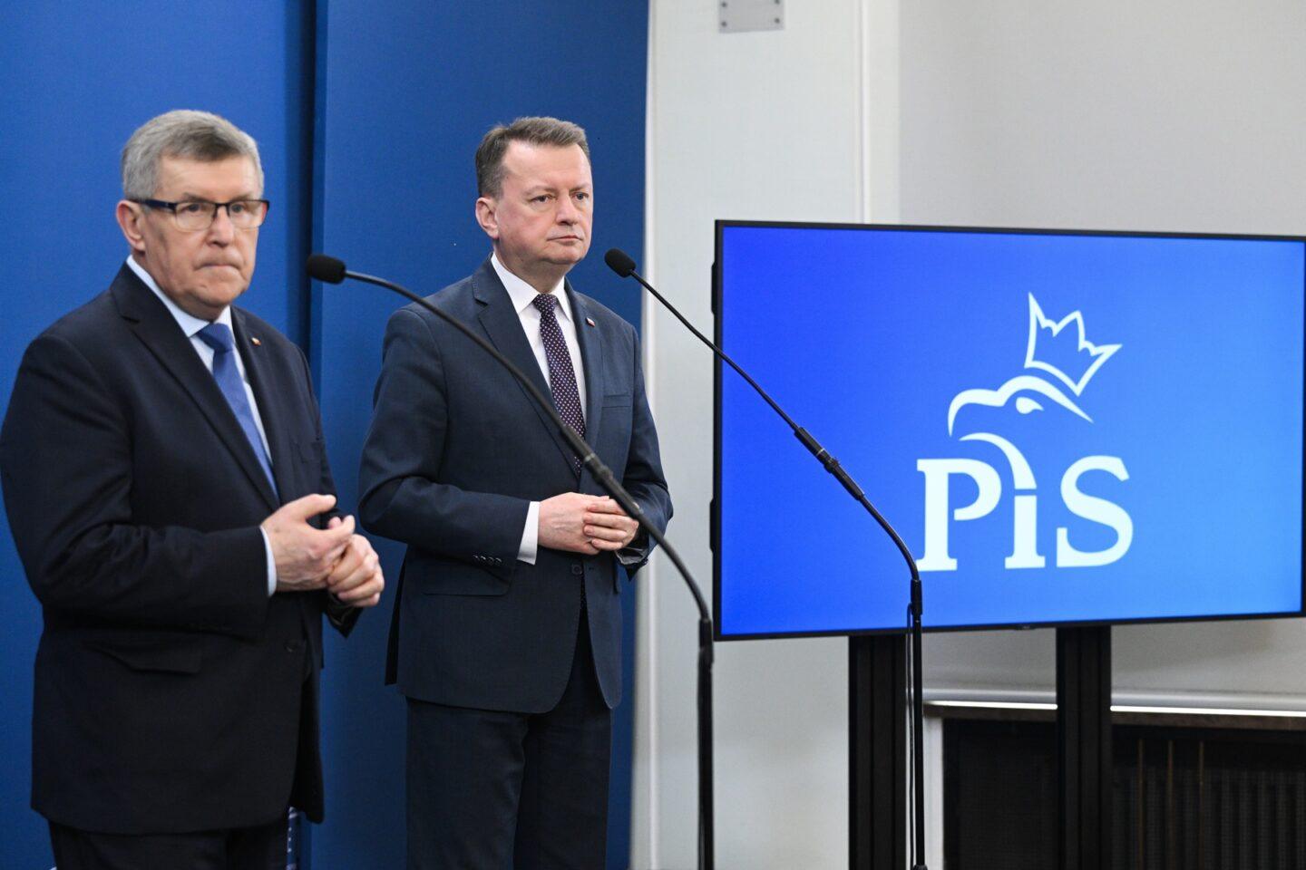 Posłowie PiS Zbigniew Kuźmiuk, Mariusz Błaszczak
