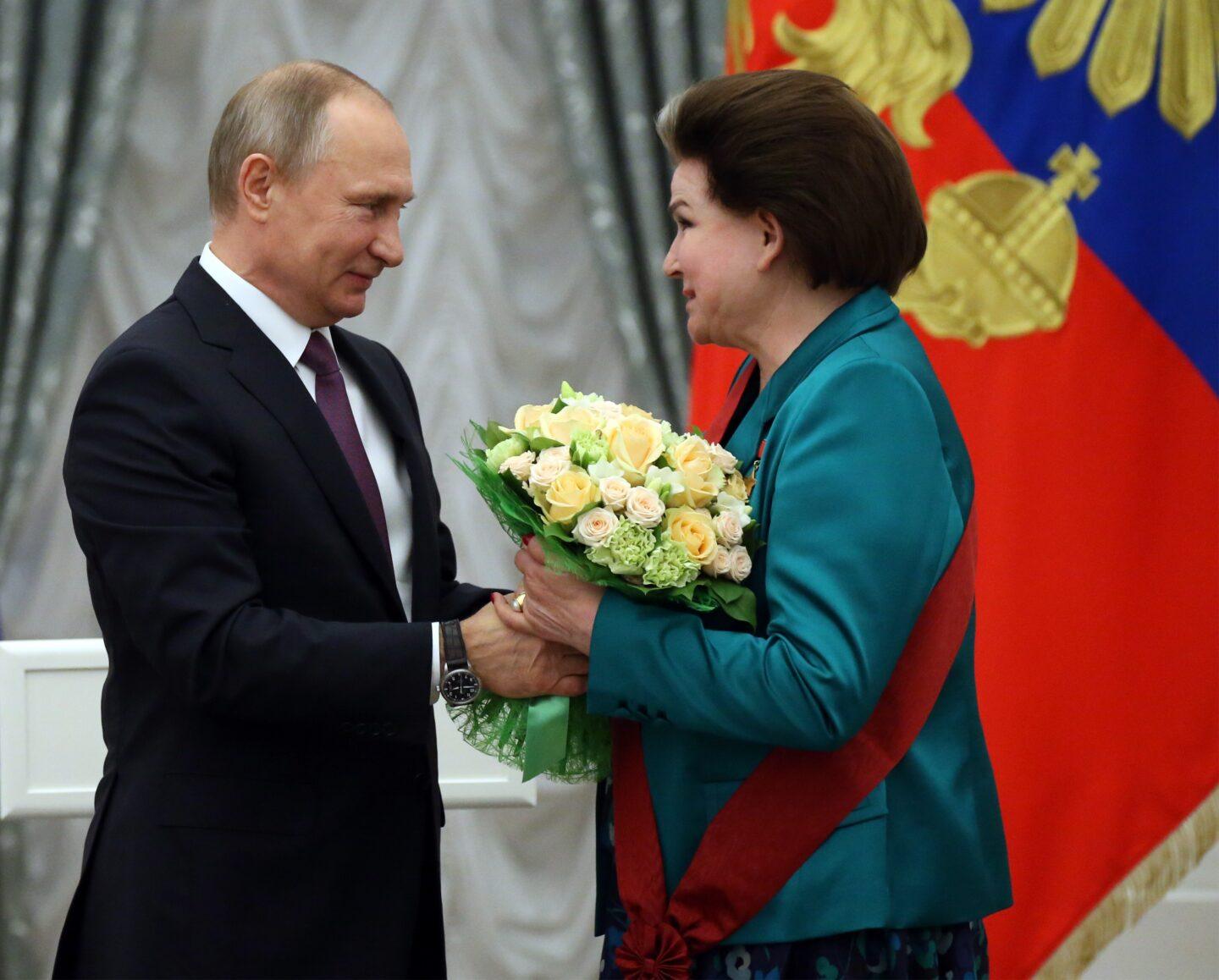 Walentina Tierieszkowa z prezydentem Rosji Władimirem Putinem.