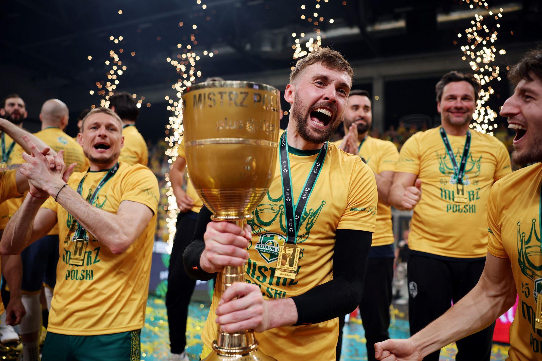 Siatkarze Warty Zawiercie świętują mistrzostwo Polski 2026